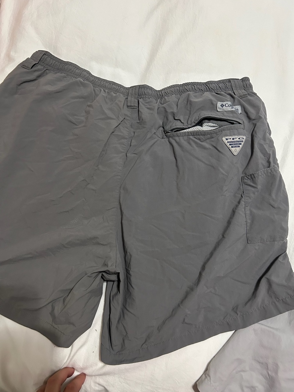Columbia Men’s Gray Athletic Fishing Shorts with Elastic Waist